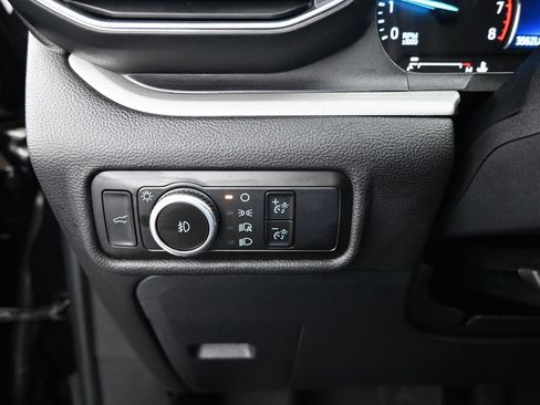 Used 2023 Ford Explorer XLT w/ Equipment Group 202A RWD image 19