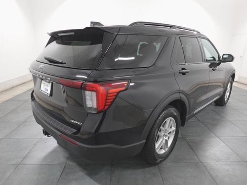 Used 2025 Ford Explorer Active image 5