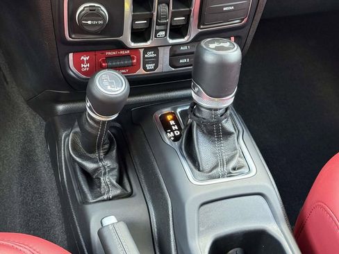 Used 2024 Jeep Wrangler Unlimited Rubicon 392 image 18