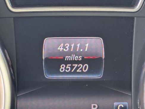 Used 2018 Mercedes-Benz GLS 450 4MATIC image 10