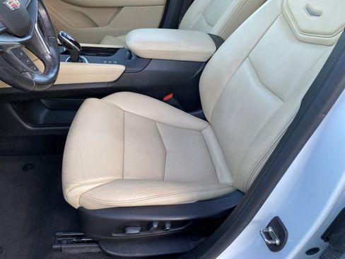Used 2019 Cadillac XT5 Luxury image 18