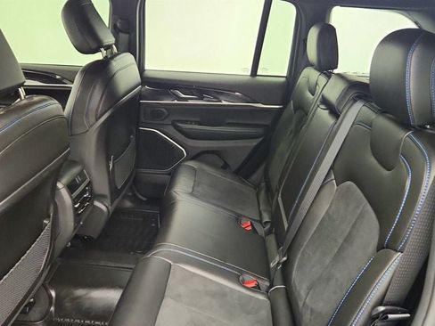 Used 2024 Jeep Grand Cherokee Trailhawk w/ Advanced Protech Group II AWD/4WD image 20