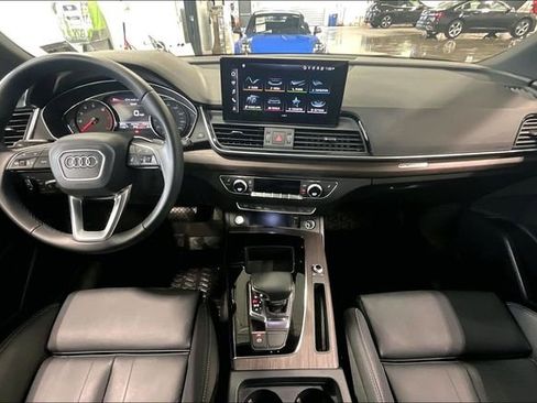 Certified 2025 Audi Q5 2.0T Premium image 15