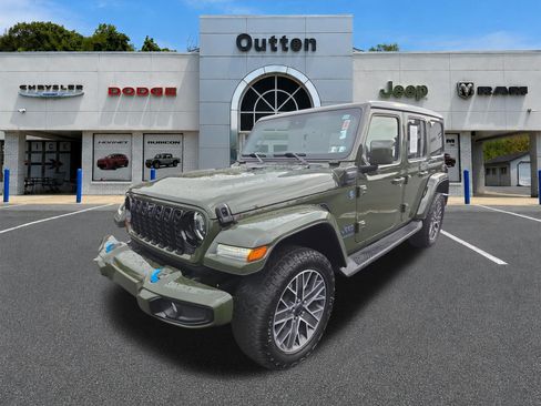Used 2024 Jeep Wrangler High Altitude AWD/4WD image 8
