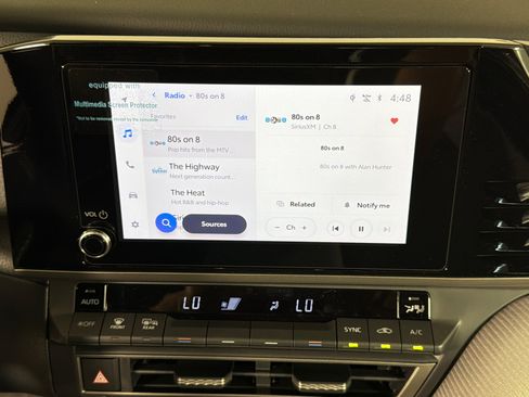 Used 2025 Toyota Camry SE FWD image 28