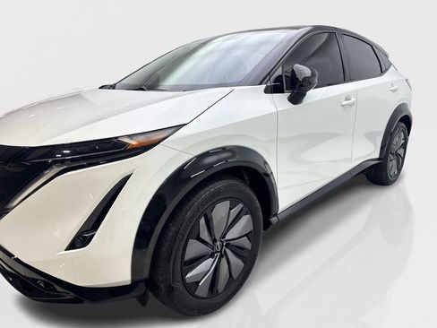 Used 2024 Nissan Ariya AWD image 11