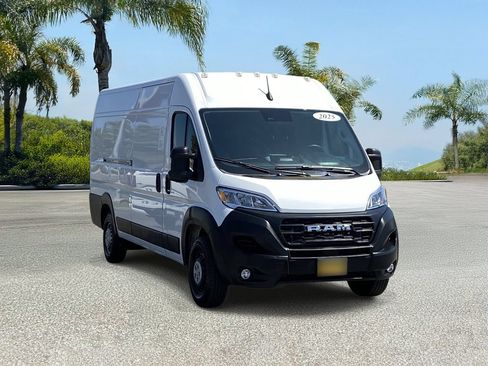 Used 2025 RAM ProMaster 3500 w/ Convenience Group FWD image 6