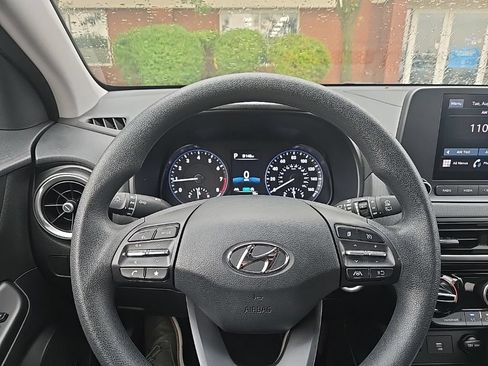 Certified 2023 Hyundai Kona SEL AWD/4WD image 8