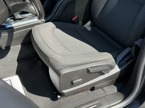 Used 2020 Chevrolet Colorado LT image 14