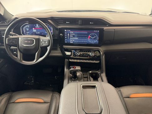 Used 2022 GMC Sierra 1500 AT4 w/ AT4 Premium Package AWD/4WD image 16