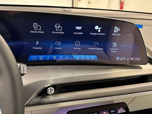 New 2026 Cadillac Vistiq Sport w/ LPO, Floor Liner Package image 35