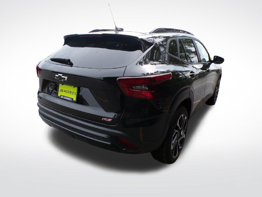 Used 2025 Chevrolet Trax RS w/ Sunroof Package FWD image 6