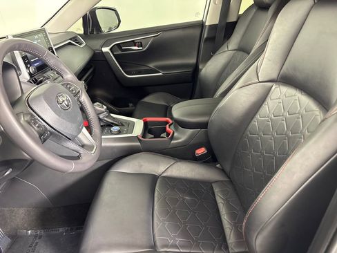 New 2026 Kia Carnival EX FWD image 8