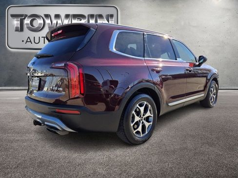 Used 2020 Kia Telluride EX w/ Towing Package FWD image 5
