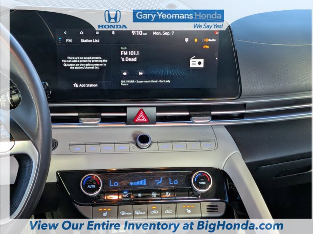 Used 2024 Hyundai Elantra Limited FWD image 20