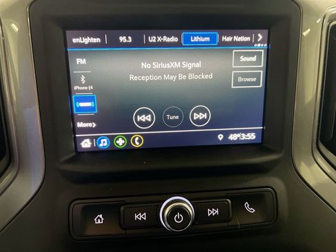 Used 2020 Chevrolet Silverado 1500 Custom w/ Custom Value Package image 13