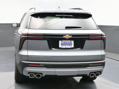 New 2026 Chevrolet Traverse LT w/ Driver Confidence Package AWD/4WD image 6