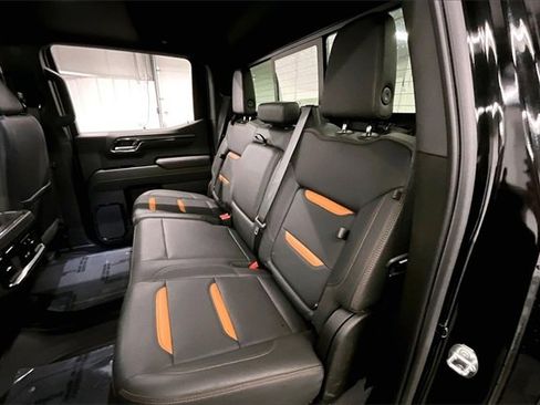 Used 2022 GMC Sierra 1500 AT4 w/ AT4 Premium Package image 23