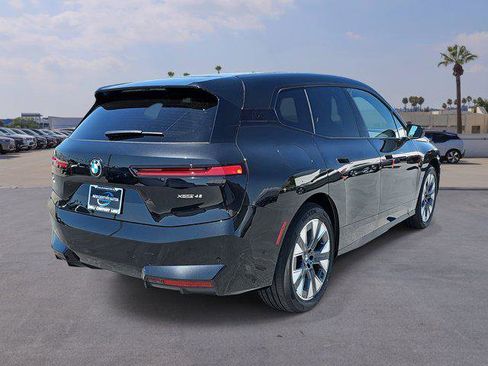 New 2026 BMW iX xDrive45 w/ Premium Package image 5