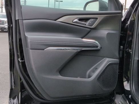 New 2026 Chevrolet Traverse LT w/ Midnight/Sport Edition FWD image 20
