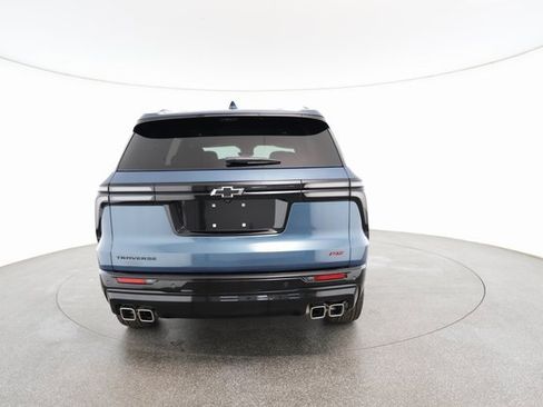 Used 2025 Chevrolet Traverse RS image 14