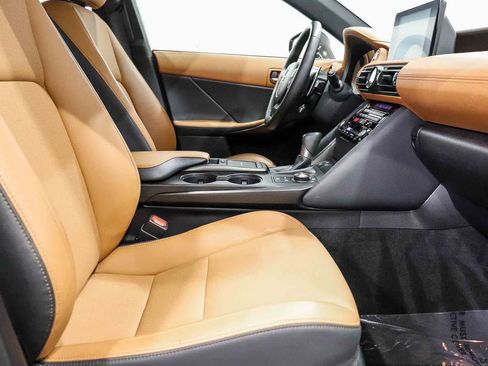Used 2023 Lexus IS 300 w/ Comfort Package RWD image 17