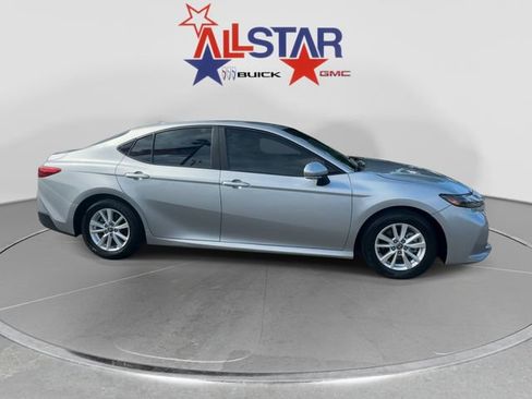 Used 2025 Toyota Camry LE w/ Convenience Package FWD image 8