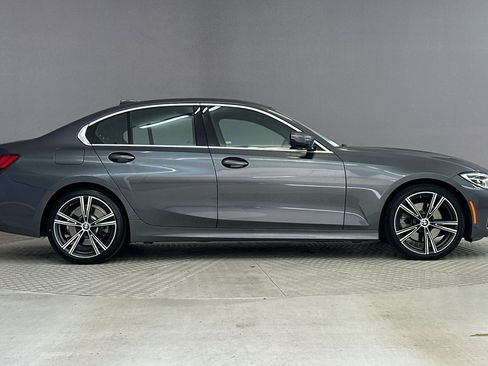 Used 2022 BMW 330i Sedan w/ Driving Assistance Package image 7