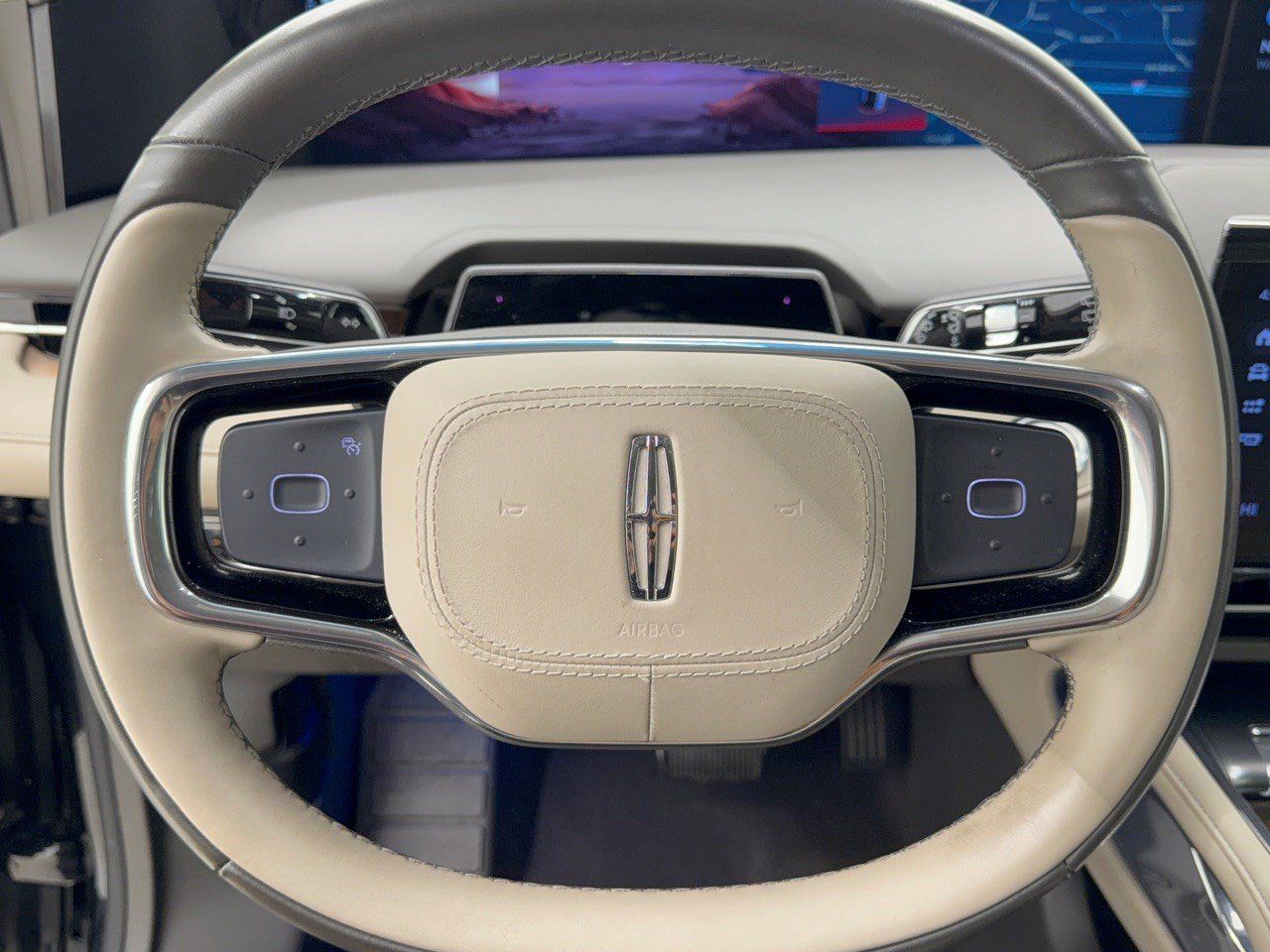 Used 2024 Lincoln Nautilus Reserve w/ Equipment Group 203A AWD/4WD image 10