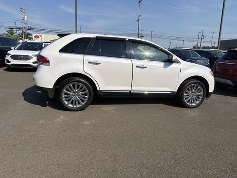 Used 2014 Lincoln MKX AWD w/ Equipment Group 102A image 6