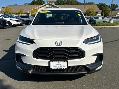 Used 2025 Honda HR-V Sport image 6