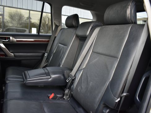 Used 2015 Lexus GX 460 image 27