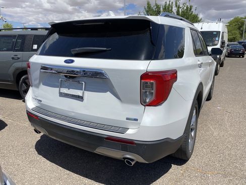 Used 2020 Ford Explorer Limited AWD/4WD image 3
