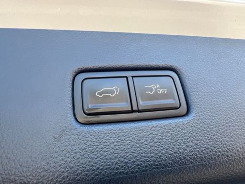 Certified 2025 Kia Carnival SX w/ SX Dark Edition Package FWD image 14