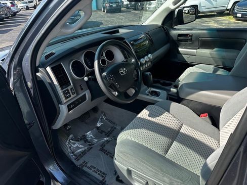 Used 2010 Toyota Tundra 4x4 Double Cab image 8