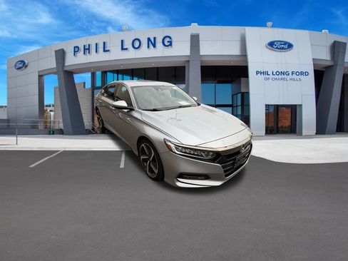 Used 2019 Honda Accord Sport image 9