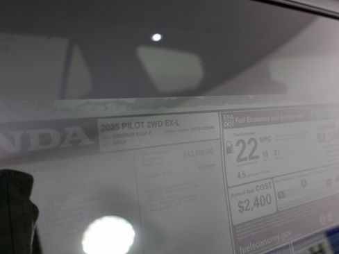 New 2025 Honda Pilot EX-L image 29