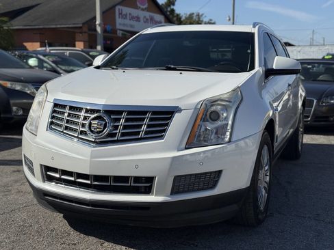 Used 2014 Cadillac SRX Luxury image 3