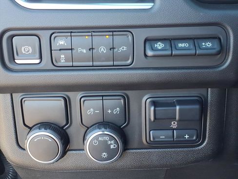 Used 2021 Chevrolet Tahoe High Country w/ Premium Package image 25