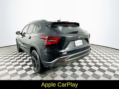 Used 2024 Chevrolet Trax ACTIV w/ Driver Confidence Package image 7