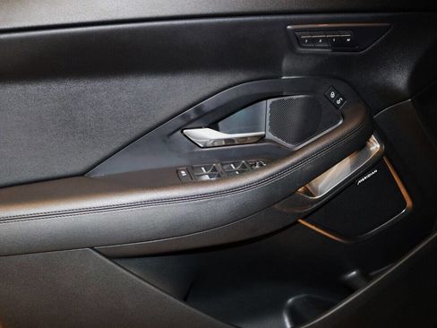 Used 2020 Jaguar E-PACE SE image 55