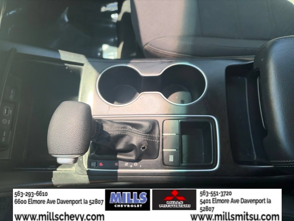 Used 2020 Kia Sorento FWD V6 image 17