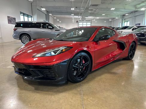 Used 2021 Chevrolet Corvette Stingray Coupe w/ 1LT RWD image 7