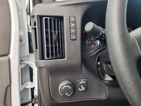 New 2025 Chevrolet Express 2500 w/ Driver Convenience Package image 32