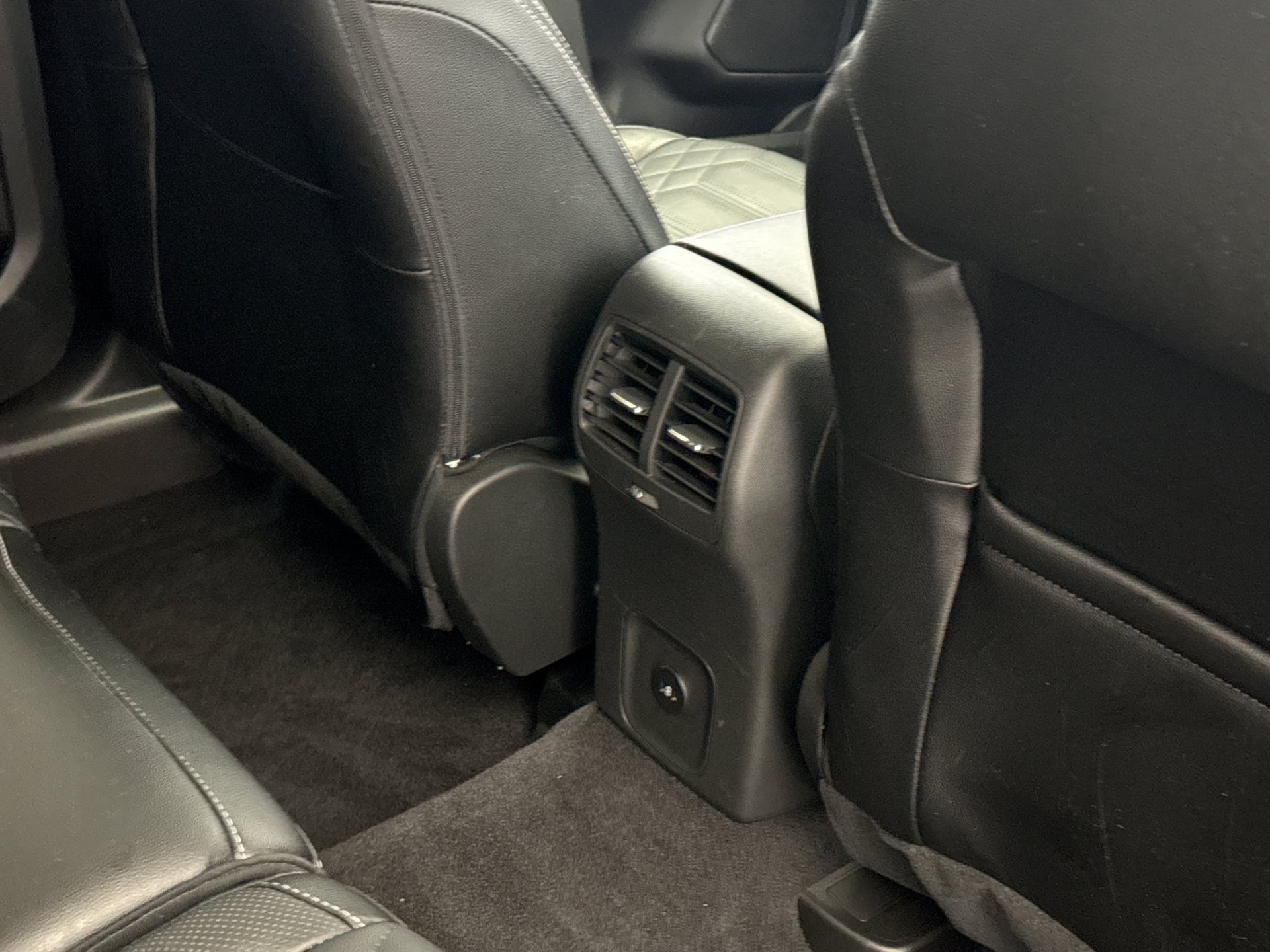 Used 2023 Ford Escape Platinum w/ Premium Technology Package AWD/4WD image 21