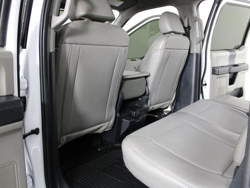 Used 2022 Ford F350 XL w/ Power Equipment Group image 30