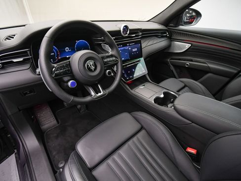 New 2025 Maserati Grecale GT AWD/4WD image 12
