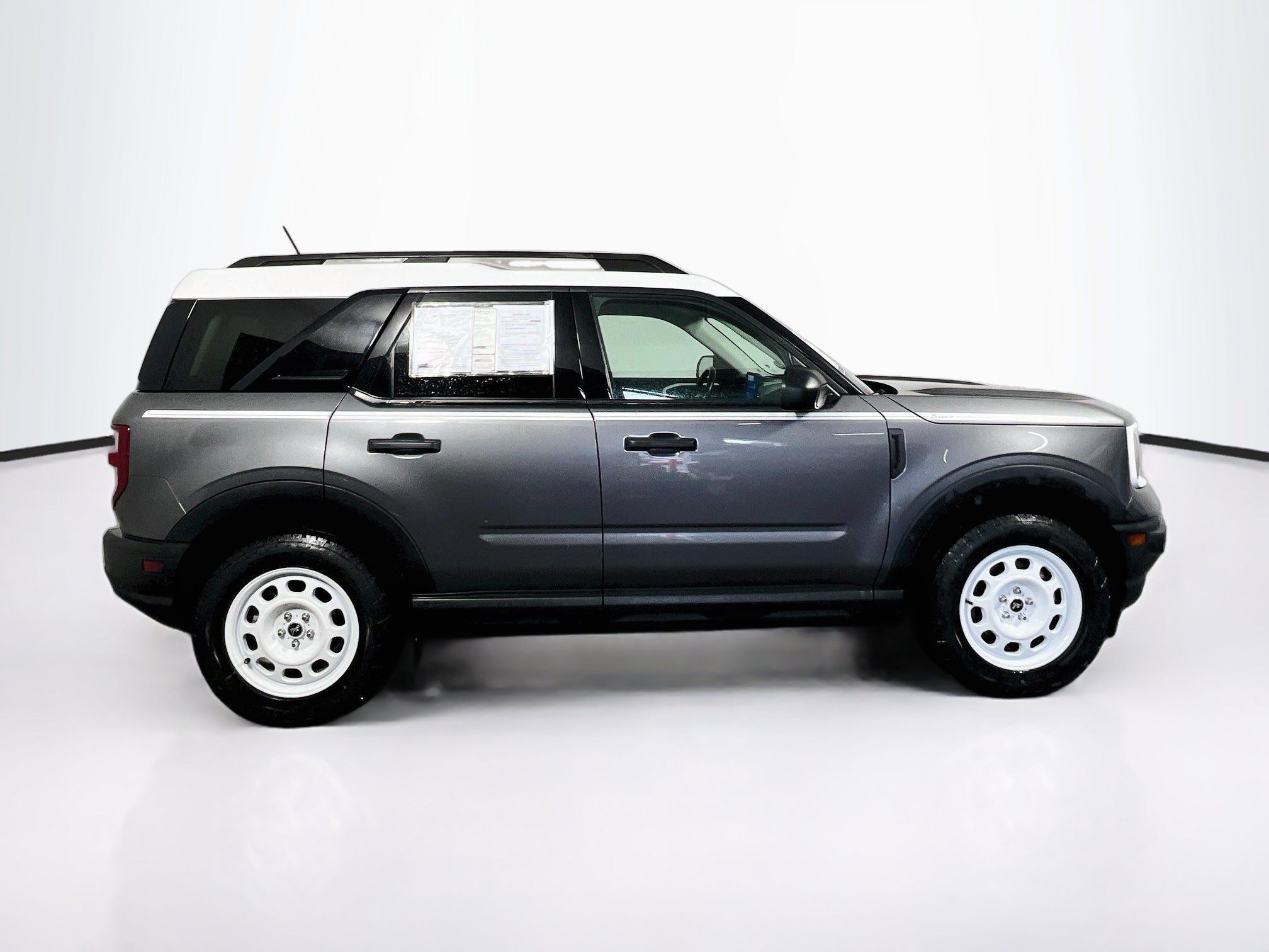 Used 2023 Ford Bronco Sport Heritage w/ Heritage Convenience Package AWD/4WD image 2