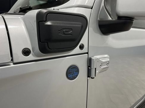 Used 2024 Jeep Wrangler High Altitude image 36
