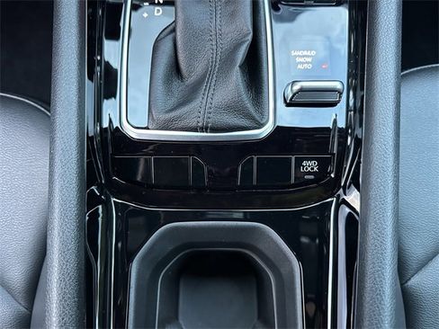 Used 2024 Jeep Compass Limited image 21